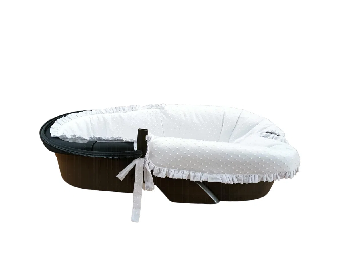 Nenel Cubre capazo o Funda CABECERA Recortada para capazo y Paredes Acolchadas + sábana Bajera - Plumeti (Blanco)