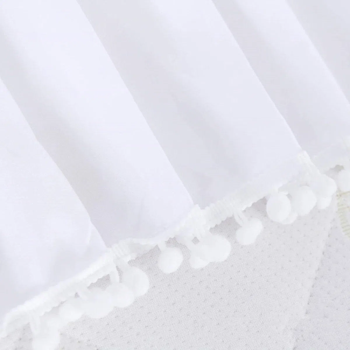 Volante de Polvo de Cuna - Falda de Cuna para bebés, niños y niñas - Falda de Cuna de 28 "X 52" Hecha con Tela para Llevar al bebé a la habitación del bebé cálida y acogedora