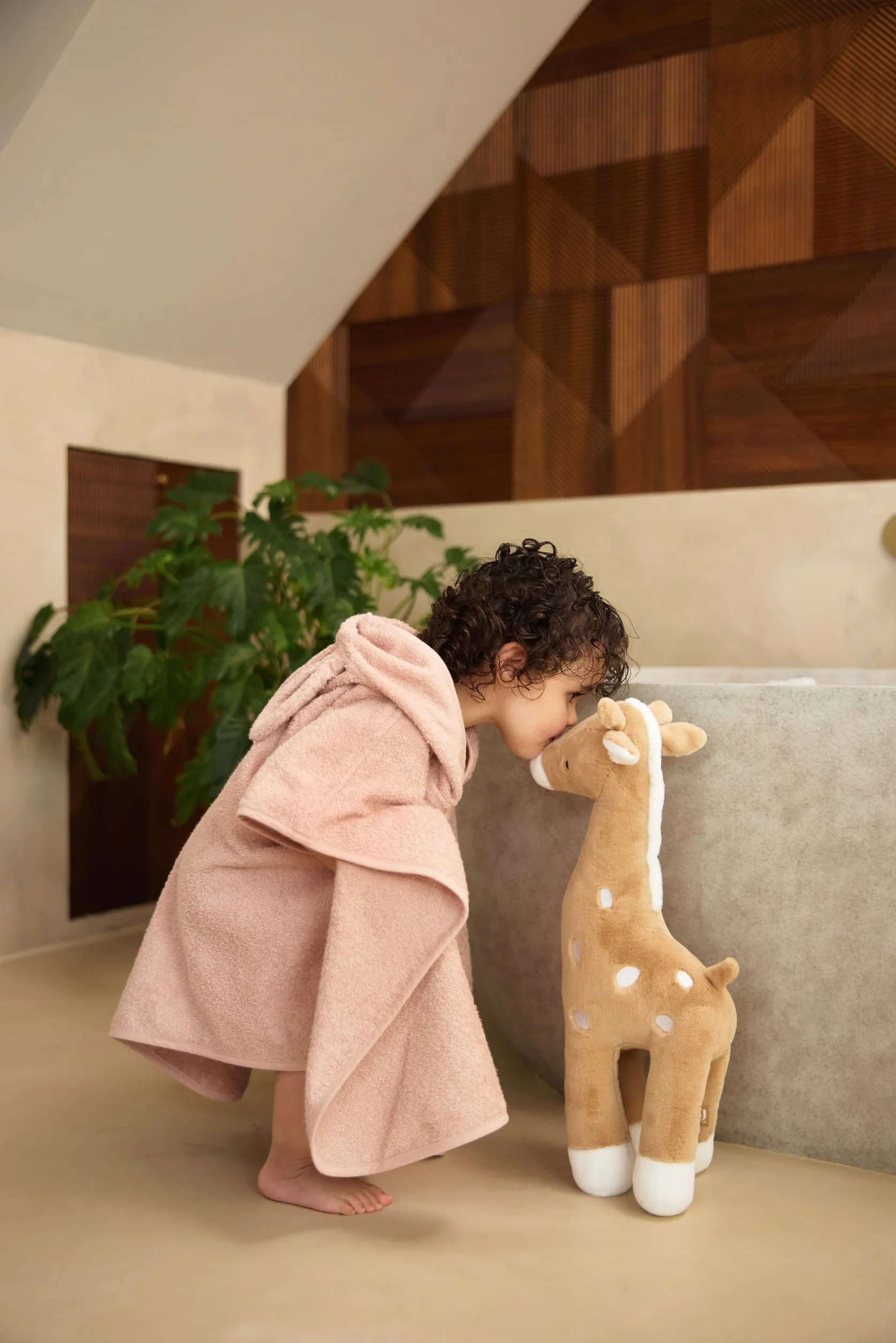 Jollein Poncho de baño para niños de 1 a 4 años – Terry, rosa salvaje – 100% algodón – rizo – Certificado OEKO-TEX – Con capucha con orejas – Poncho de baño para niñas y niños