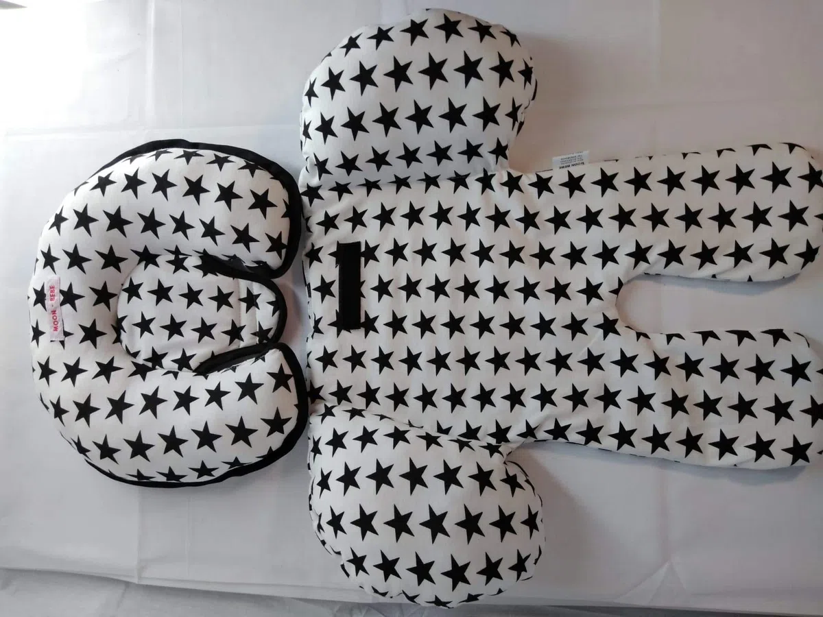 moon-bebe Reductor Universal MaxiCosi, Silla de Coche y de Paseo(blanco con estrellas negras)