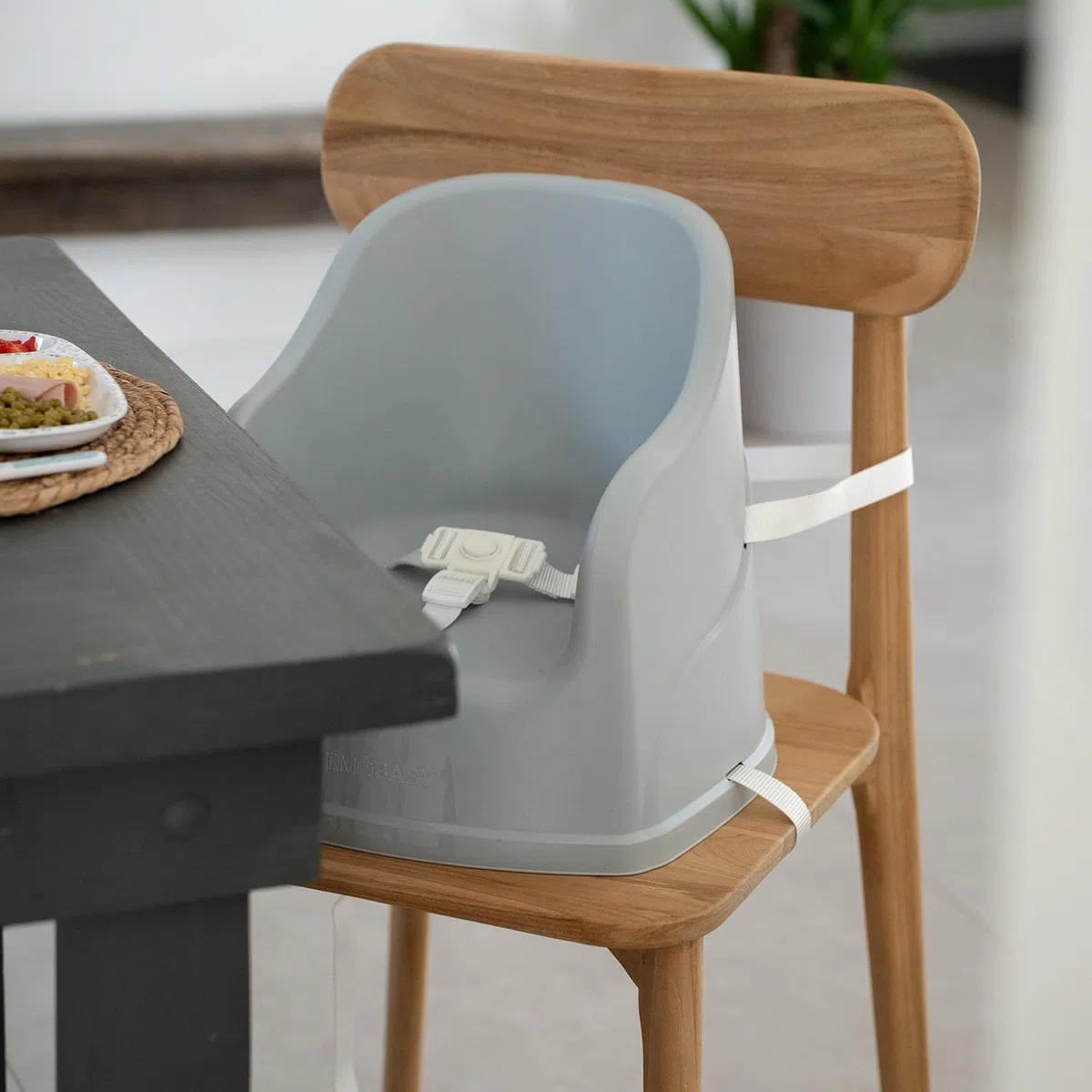 Thermobaby - Elevador de silla TUDI - De 6 a 36 meses (o hasta 15 Kg) - Cómoda - Compacta - Gris Charme - Made in France