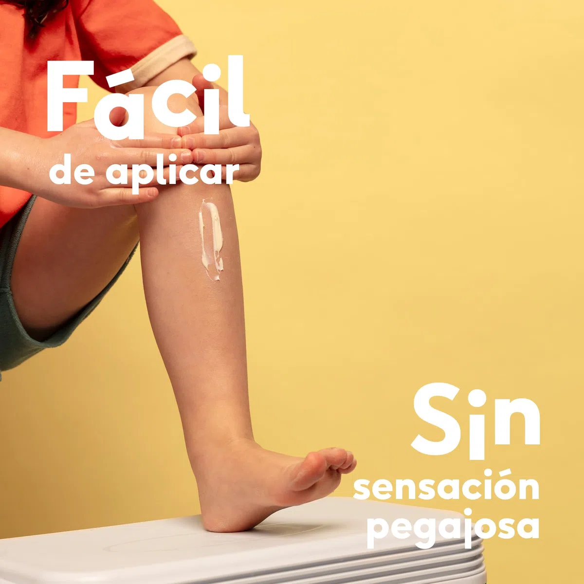 Naïf - Loción solar para niños - FPS 50 - A partir de 3 años - Protección UVA y UVB - Resistente al agua - Dermatológicamente probado - Sin microplásticos - Perfumado - 100 ml