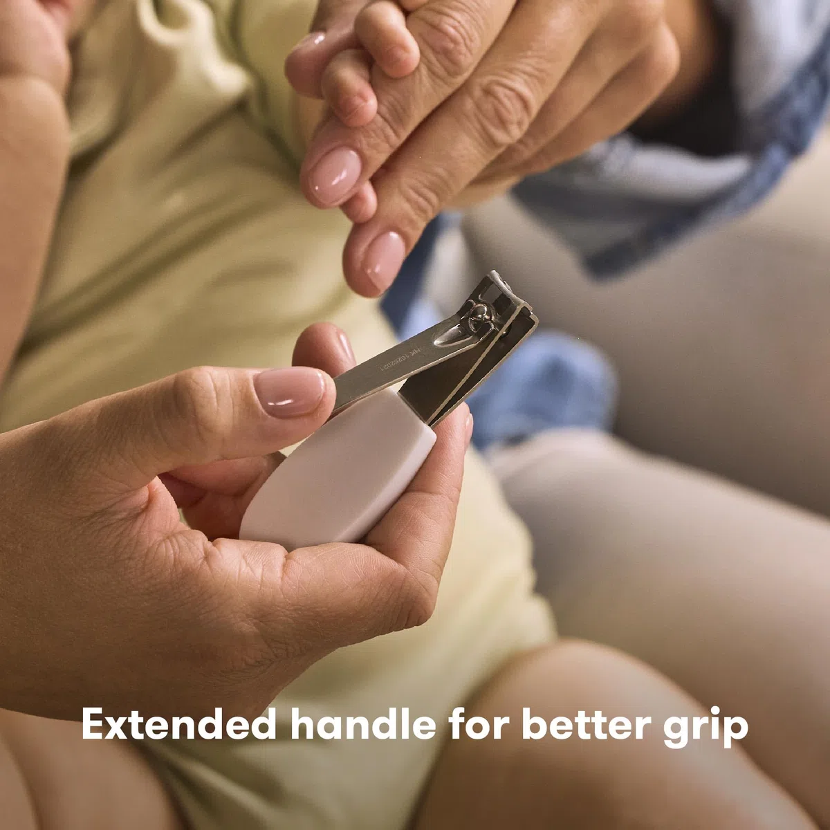 Frida Baby NailFrida The SnipperClipper | El cortaúñas para bebé con agujero de seguridad para recién nacidos y más