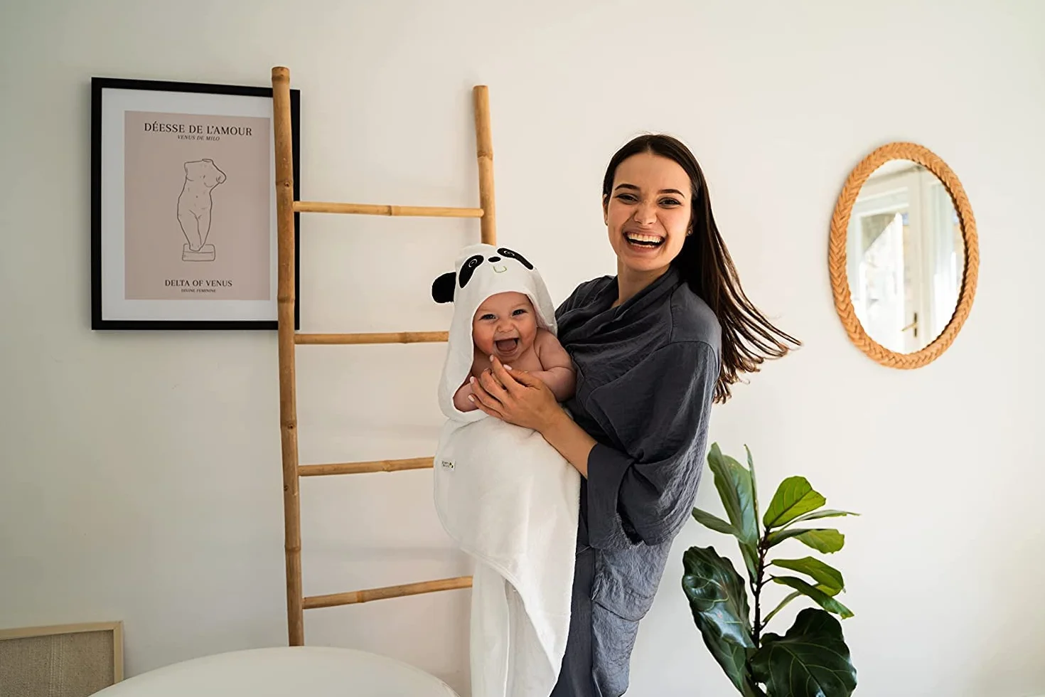 JM Toalla Bebe con Capucha - 100% Bambú Orgánico, Ultra Suave y Hipoalergénico, 35x35 Pulgadas, Grueso y Absorbente 500gsm, Regalo Bebe Recien Nacido Niño, Con Caja de Regalo y Toallita – Panda