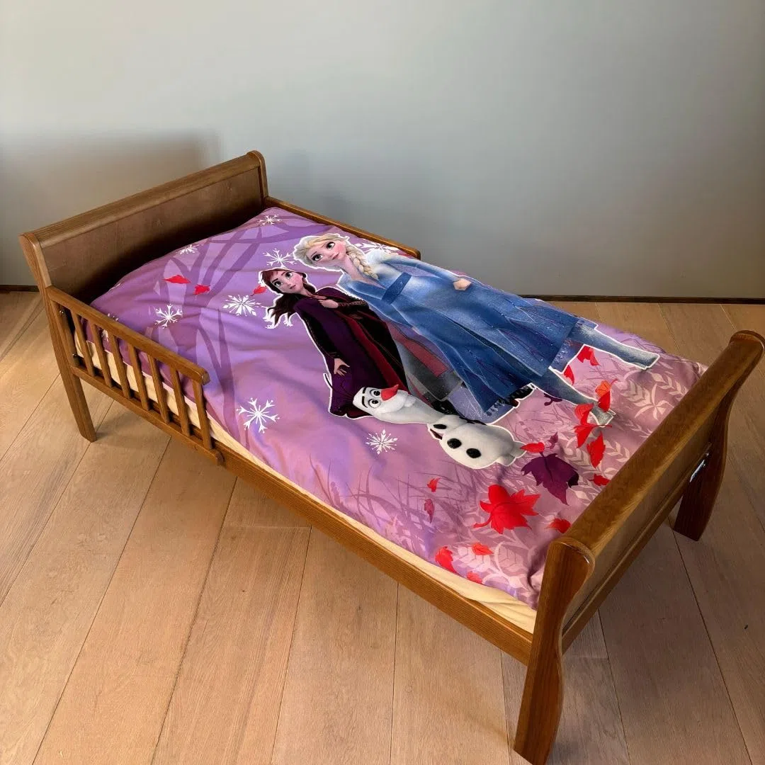 Brandmac Frozen Elsa y Anna - Juego de cama (100 x 140 cm, funda de almohada de 40 x 45 cm, 100% algodón, juego de cama fluorescente