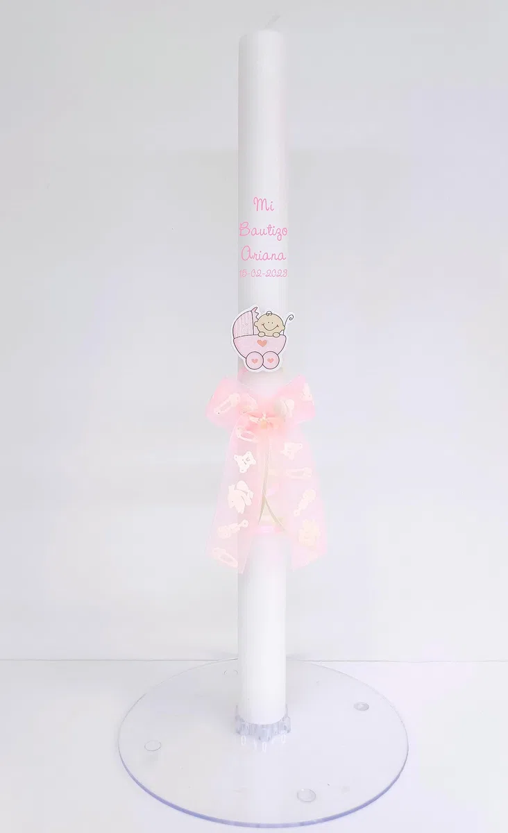 VELA DE BAUTIZO MEDIDA 3 x 40CM DECORADA CON APLIQUE CARRITO MADERA Y LAZO DECORADO ROSA (PERSONALIZADA)