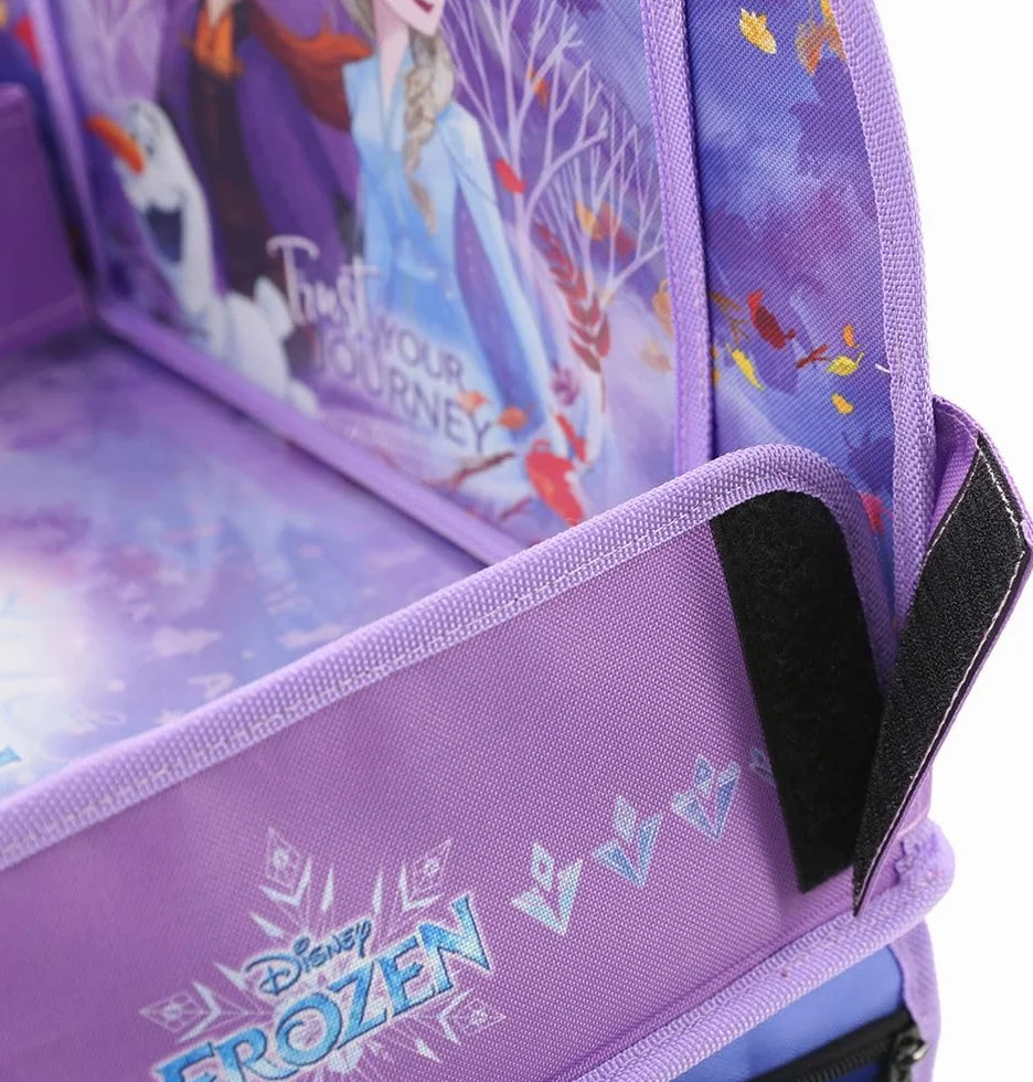 Disney Frozen - Mesa de viaje para coche – Bandeja para niña con gráficos Elsa Anna Olaf – Cómoda y ajustable – Mesa con bolsillos portaobjetos – Estante multifunción para dibujos y aperitivos