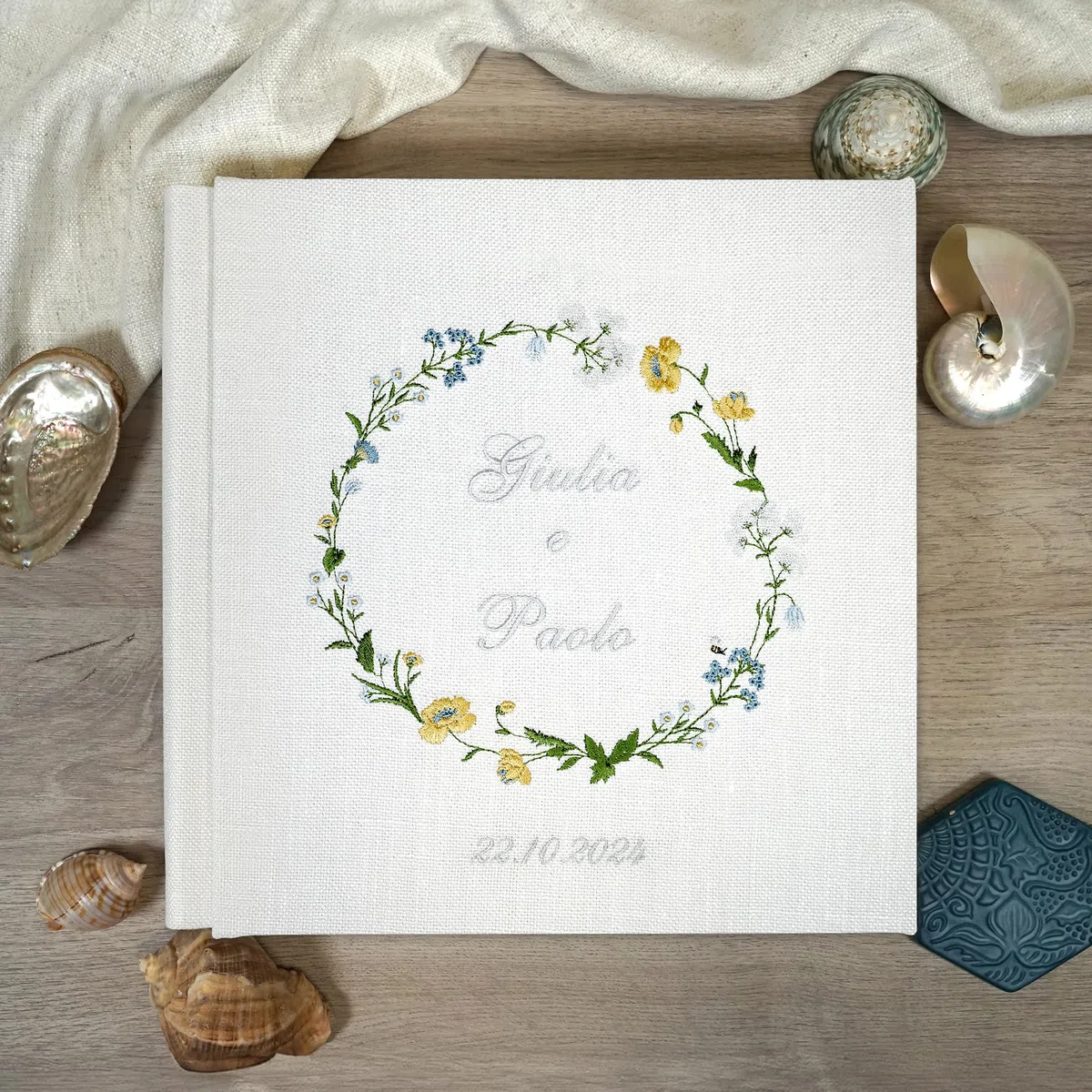 Álbum de fotos bordado, Álbum personalizable - para fotos para pegar - fotos polaroid - Tapa de lino - 60 páginas marfil con papel de seda (Lino, 30x30 60 pagine)